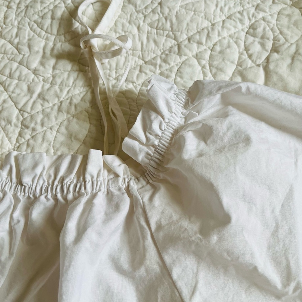 H&M White Off-Shoulder Ruffle Sleeve Top - Picture 3 of 6